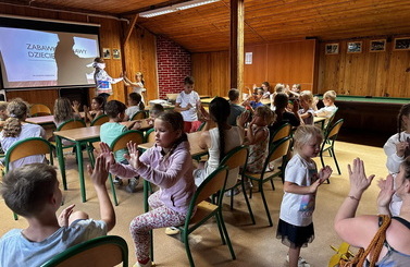 2025-08-27 - Projekt edukacyjno-kulturowy "Skok przez patyki, śmiech przez pokolenia"