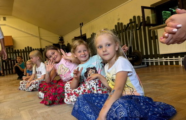 2025-08-27 - Projekt edukacyjno-kulturowy "Skok przez patyki, śmiech przez pokolenia"