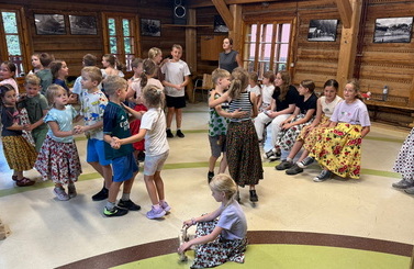 2025-08-27 - Projekt edukacyjno-kulturowy "Skok przez patyki, śmiech przez pokolenia"