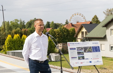 2025-08-29- Pociągi wracają do Rabki-Zdroju! Briefing prasowy na stacji kolejowej w Rabce-Zdroju