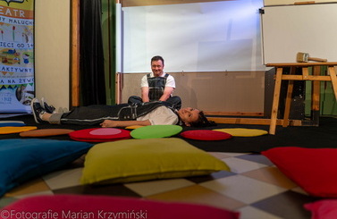 2025-08-24- Premiera spektaklu Teatru Chrząszcz w Trzcinie