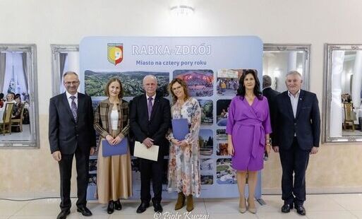 Zdjęcie do Święto Edukacji w Rabce-Zdroju. Spotkanie burmistrza z nauczycielami i dyrektorami szk&oacute;ł