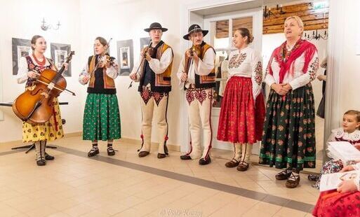 Zdjęcie do Majeranki i bożonarodzeniowa tradycja w Willi &bdquo;Pod Aniołem&rdquo;