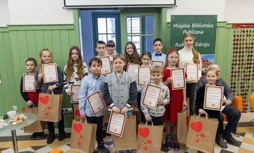 Zdjęcie do Poezja z serca płynąca - rozstrzygnięto XXXIII &bdquo;Wiersz serduszkowy&rdquo; w Rabce-Zdroju