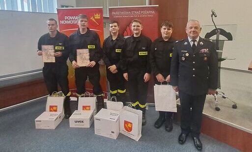 Zdjęcie do Młodzi strażacy z Rdzawki zn&oacute;w w czoł&oacute;wce! Awans do etapu wojew&oacute;dzkiego