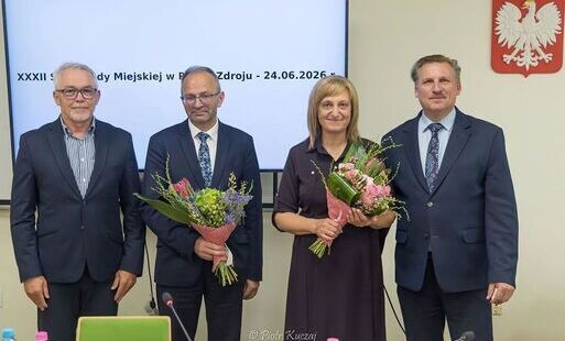 Zdjęcie do Burmistrz Leszek Świder z absolutorium i wotum zaufania. &bdquo;Nawet przy trudnych tematach będziemy szukać wsp&oacute;lnych rozwiązań&rdquo;