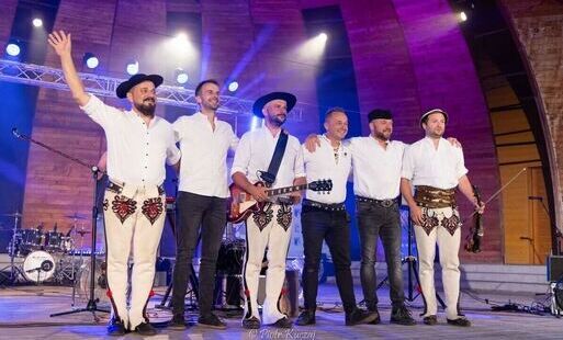 Zdjęcie do G&oacute;ralska energia opanowała Rabkę. Baciary dały wyjątkowy koncert