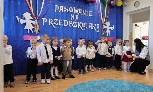 Zdjęcie do Uroczyste pasowanie na przedszkolaka w Chab&oacute;wce